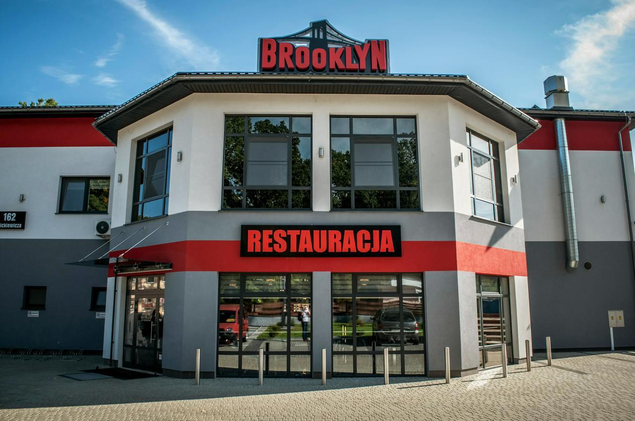 Brooklyn Noclegi Jasło Exteriör bild