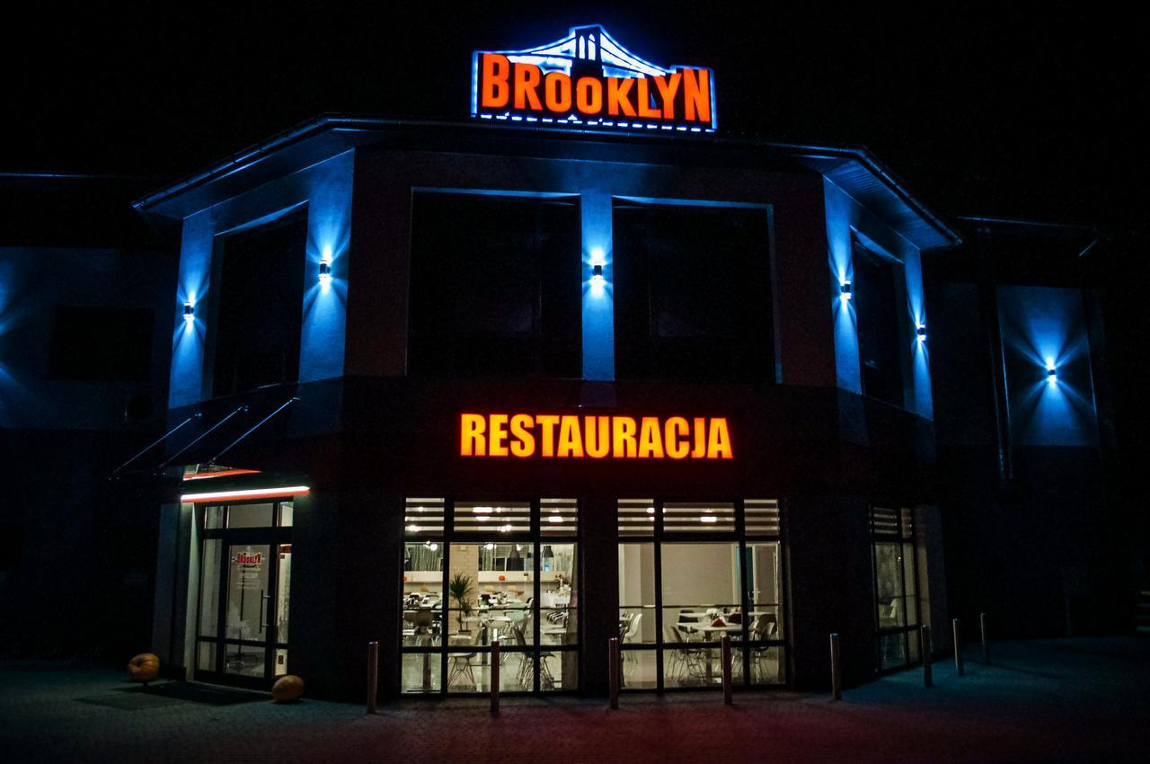 Brooklyn Noclegi Jasło Exteriör bild
